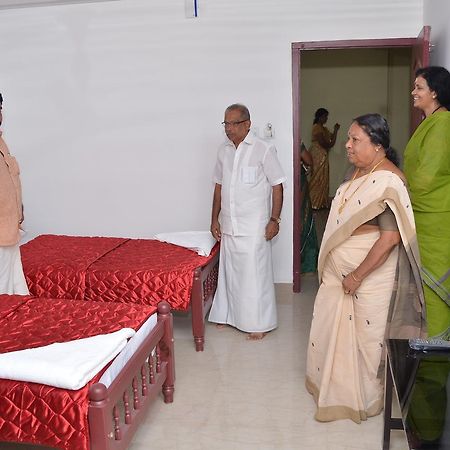 United Dreams Kannur Bagian luar foto