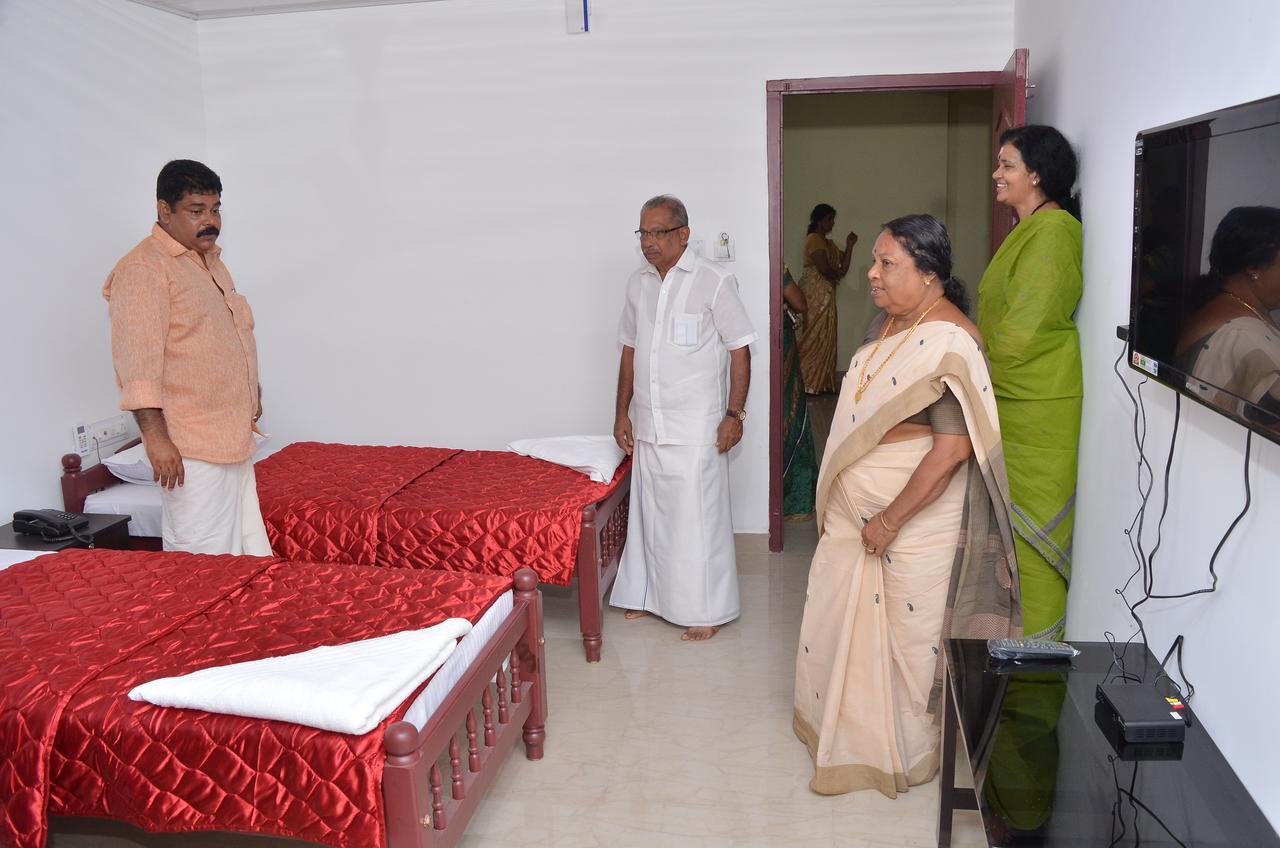 United Dreams Kannur Bagian luar foto